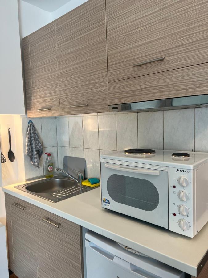 Larisa City Apartments 1 Екстериор снимка