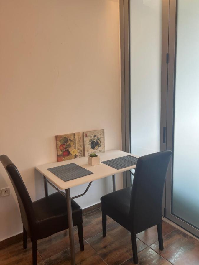 Larisa City Apartments 1 Екстериор снимка